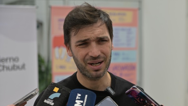 Ignacio Torres y la derogación de una norma que habilita la pirotecnia.