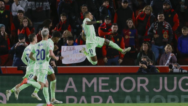 Raphinha anotó dos de los cinco goles.