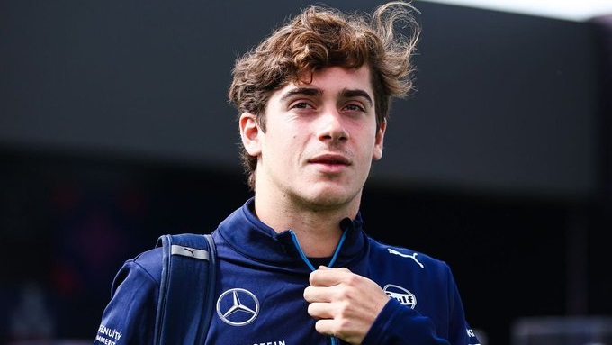 Alpine descarta la idea de ir por Franco Colapinto ya que a Flavio Briatore le parece excesivo el precio de Williams.