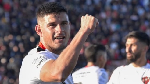 Diego Martínez suma experiencia a la defensa.