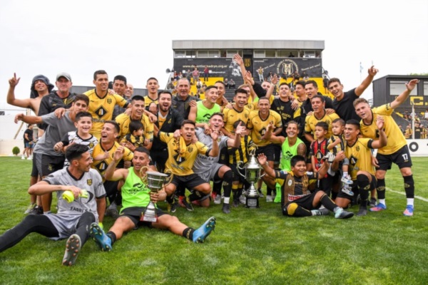 Deportivo Madryn, ganador del Clausura 2023. Foto: Mariano Di Giusto. 