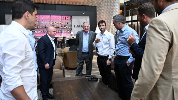 Torres, Sastre y los directivos de la firma Pragma Capital.