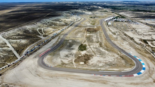 La vista aérea del autódromo Mar y Valle en la mañana de hoy. (Foto: Daniel Feldman/Jornada).