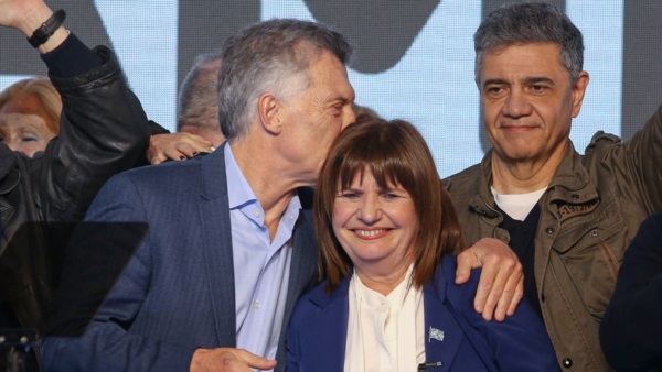 Otros tiempos. Macri y Bullrich a los abrazos.
