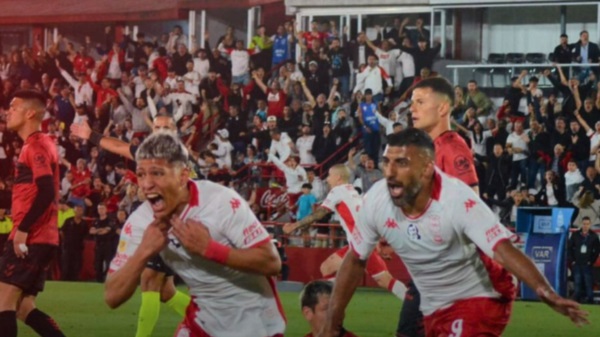 Ilusión intacta: Huracán ganó y y llega con chances de ser campeón en la última fecha.