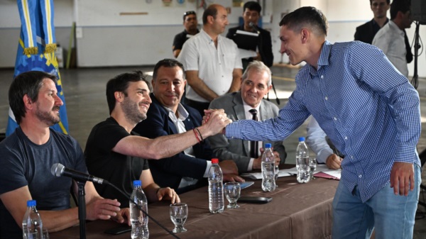 la presentación del Programa fue en el Parque Industrial de Trelew.