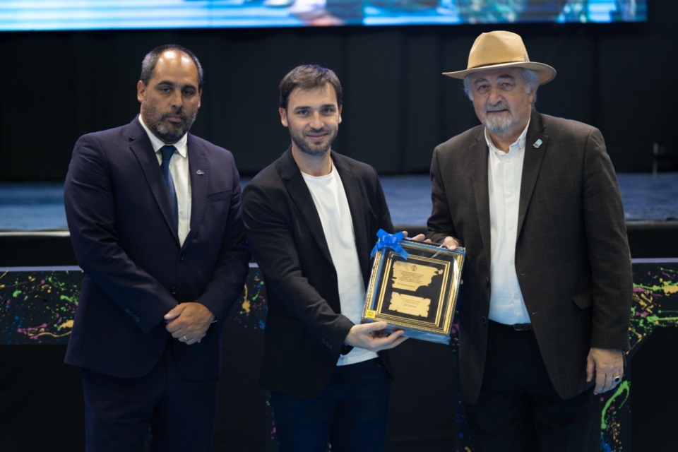 Sampaoli, Torres y Macharashvili.