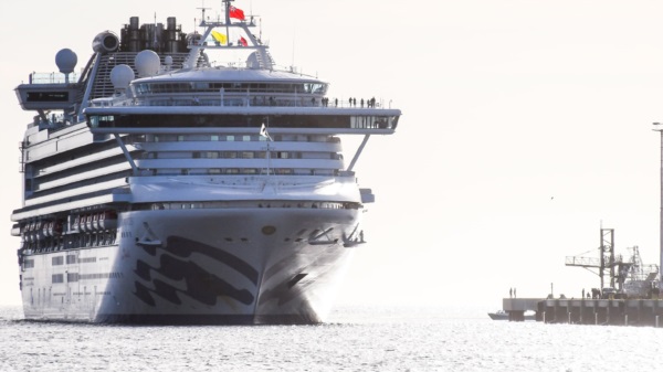 El Sapphire Princess llegó a Puerto Madryn cumpliendo con el 25º arrribo de la temporada; 3600 personas. 