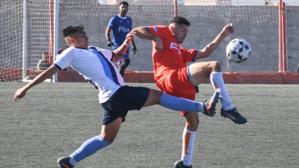 J.J Moreno y Guillermo Brown igualaron sin goles en el debut. Foto: Mariano Di Giusto/Jornada