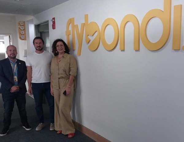 Gerardo Merino se reunió con autoridades de la empresa Flybondi.