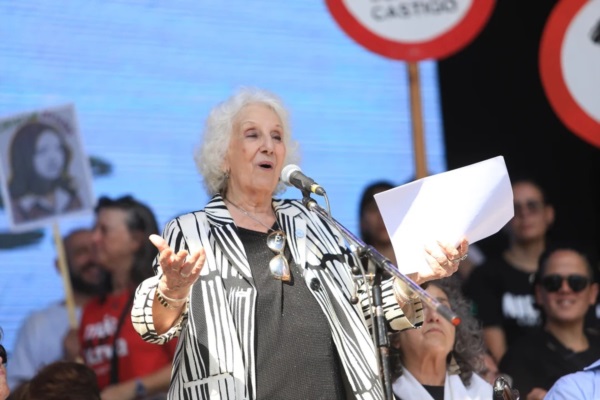 Estela, durante el acto del 24 de Marzo por Memoria Verdad y Justicia, en Plaza de Mayo.