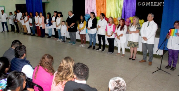 Durante el acto el intendente de Esquel destacó la educación, la modernización y el inicio del ciclo escolar.