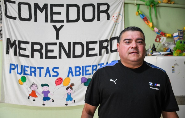 Solidario. Ferreira admitió la “tristeza” al verificar la cantidad de familias que pide por una vianda.