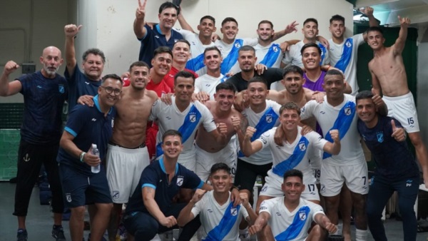 La cara de la alegría. Triunfo número 100 de Brown en la categoría... y que triunfo! (Foto: Matías Arrascoyta/Prensa Brown).
