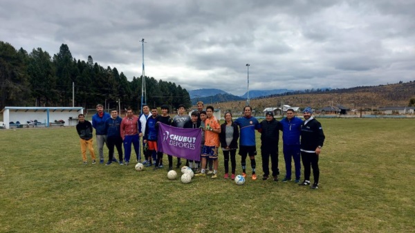 En el Club Belgrano de Cholila, la capacitación de fútbol