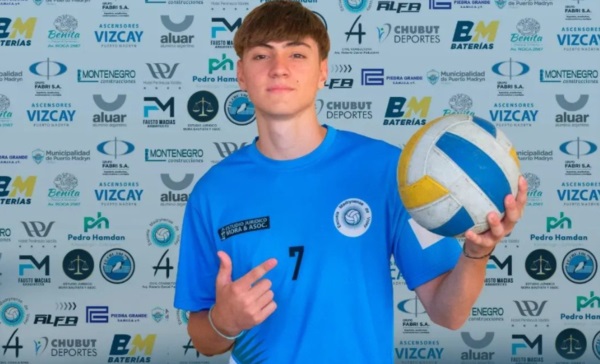 Martín Balmaceda, la joven promesa de la Escuela Madrynense de Vóley.
