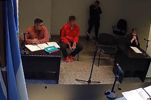 Una postal de la audiencia en Trelew donde el jornalero habló.