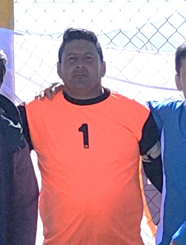 Antonio Castellanos en una postal de su paso por el club de Comodoro. 