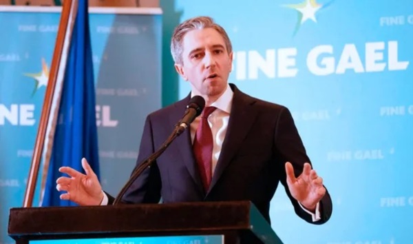 Simon Harris pide "no perder de vista" que tanto los niños de Gaza como los de Israel "merecen la paz".