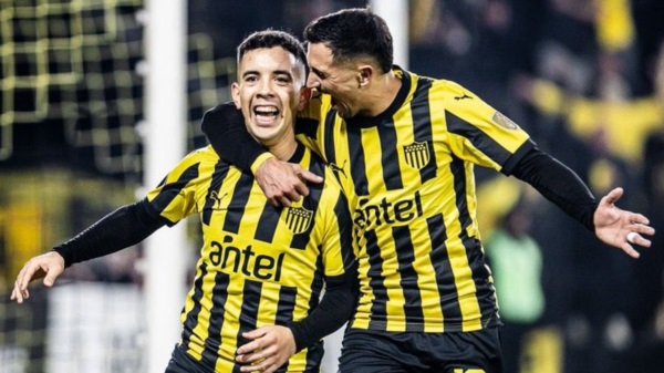 Peñarol clasificó a Octavos de Final de la Copa Libertadores después de 13 años.