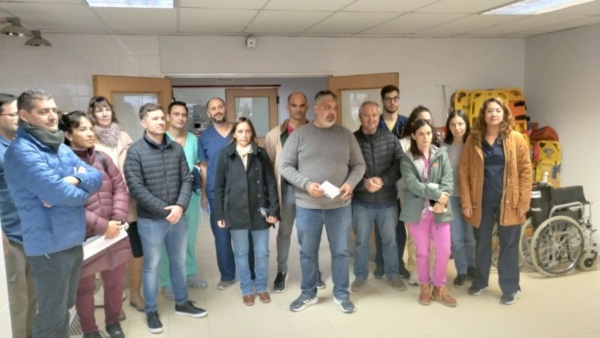 Los médicos, en plena asamblea en Madryn.