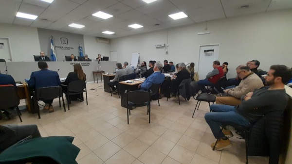 El juicio continúa en la ciudad petrolera.