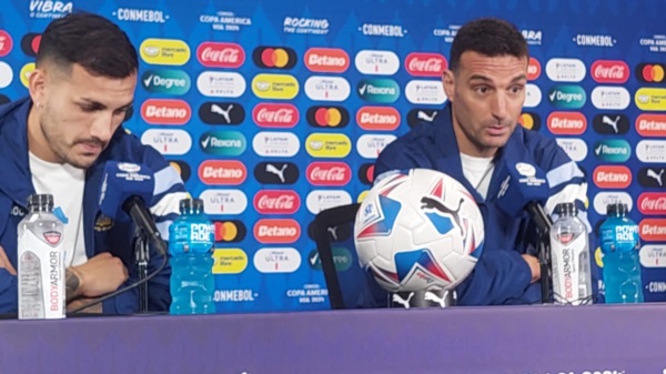 Scaloni no quiso dar el once titular para enfrentar a los canadienses.