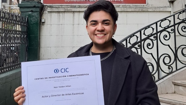  Nair Yeiden son su diploma.