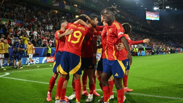 Baile de España ante Georgia con Lamine y Nico Williams de protagonistas.