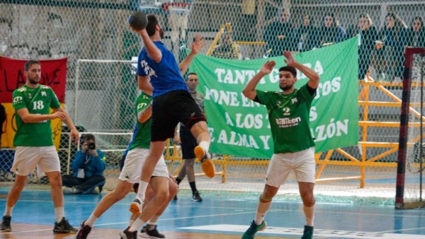 Argentinos Juniors y Ferro jugaron la final en la categoría masculina.