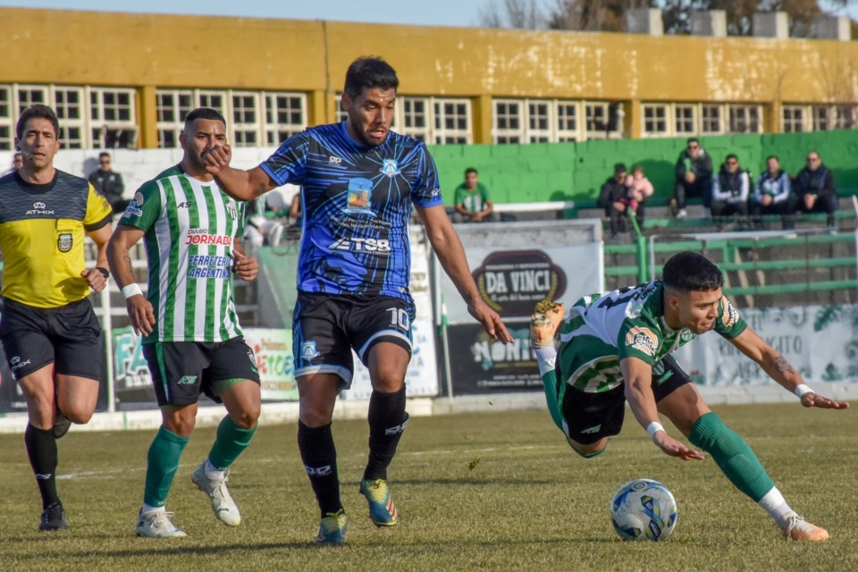 Navarro, uno de los titulares del equipo. Foto: Sergio Esparza. 