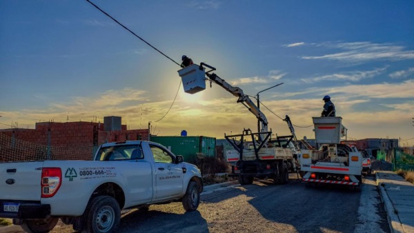 Se detectaron y eliminaron conexiones clandestinas de energía, tanto en casas particulares como en comercios. 