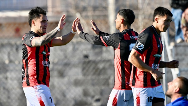 Lucas Moya convirtió el tercer tanto. (Foto: Daniel Feldman/Jornada).