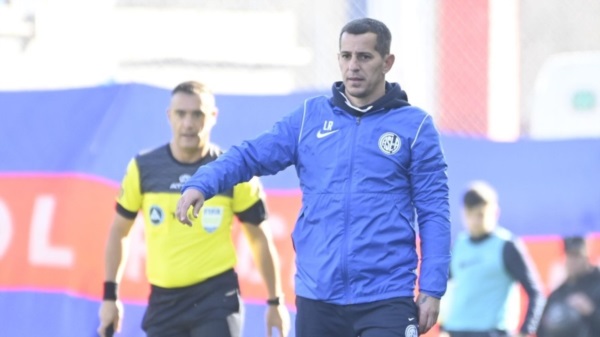 Romagnoli quiso renunciar y no le aceptaron la misma. Ortigoza corrido de su cargo como vicepresidente. San Lorenzo esta prendido fuego.