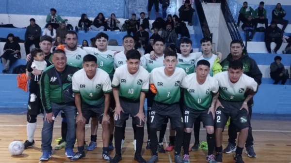 Camioneros jugará una de las semifinales de la "A" con La Industrial.