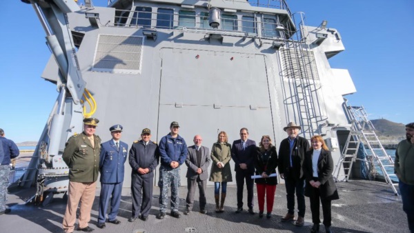 El patrullero "Almirante Storni" de la Armada Argentina en Comodoro Rivadavia.