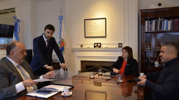 Néstor Majul, Ignacio Torres, patricia Bullrich y Héctor Iturrioz en CABA.