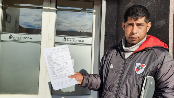 Sebastián Fernández reclama la restitución de su vehículo.