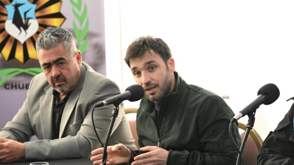 El gobernador Ignacio Torres anunciando la creación de la Agencia Antinarcóticos.
