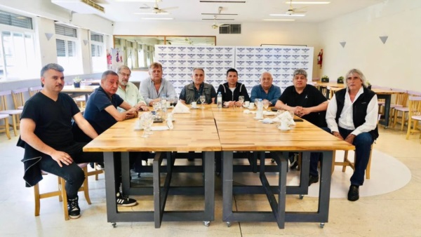 Mesa Nacional del Transporte conformada por distintos sindicatos que nuclean la actividad.