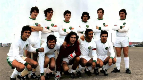 Equipo setentoso con una de las casacas más recordadas.