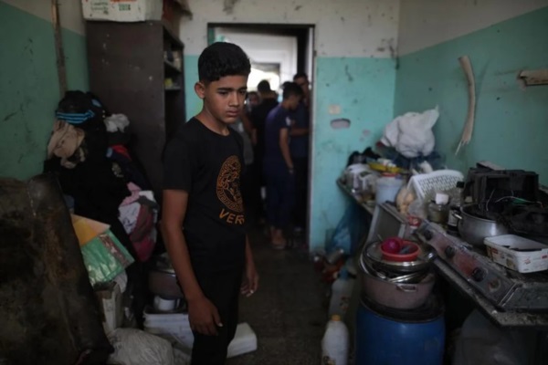 Edificio destruido después del ataque israelí contra una escuela convertida en refugio. Fotografía: Agencia Noticias Argentinas / Xinhua