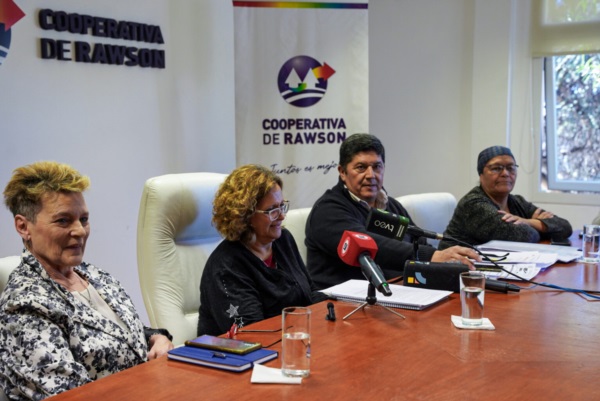 Autoridades de la Cooperativa de Rawson.