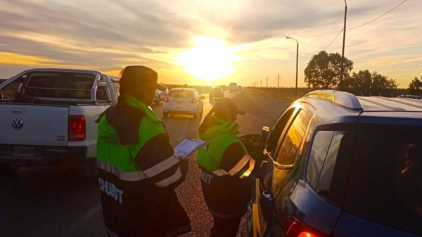 El Gobierno provincial controló más de 9 mil vehículos.