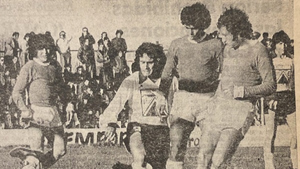 El Goma Vidal entre Gallardo, Barreiro y Daniel Stagnitta.