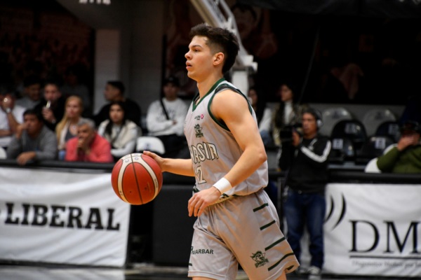 Emiliano Toretta en el último juego ante Olímpico.