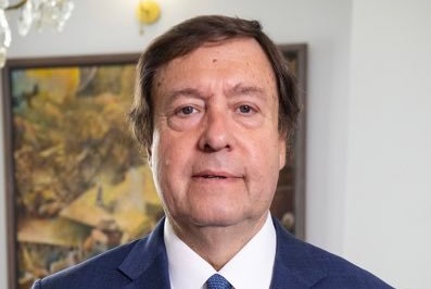 Weretilneck se dio cuenta ahora que tanto apoyo a Milei no dio resultados.