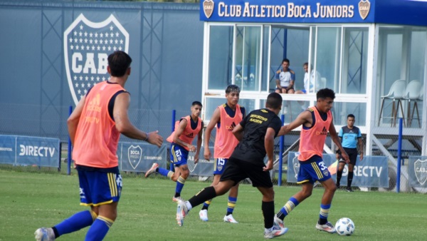 El Aurinegro tuvo sus primeros minutos ante la Reserva de Boca.