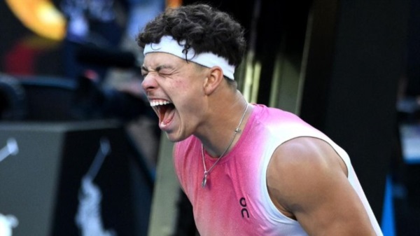 Shelton se convierte en el primer jugador masculino desde Nadal en alcanzar las semis de Australia a los 2 años de su debut en el torneo.