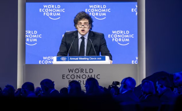 Milei en el foto de Davos.